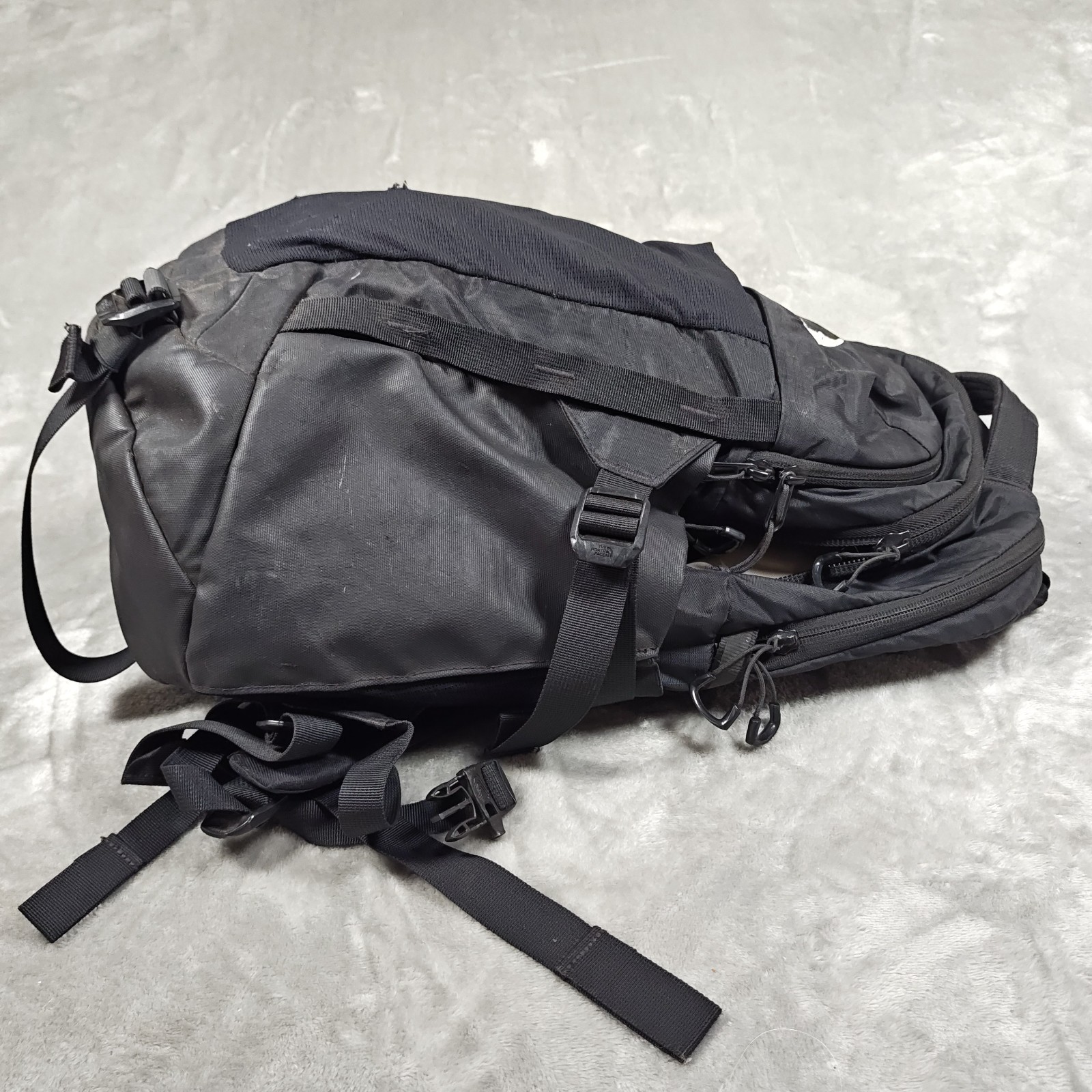 The North Face Recon Backpack Black NF0A52SH4HF Bag Laptop Sleeve Travel