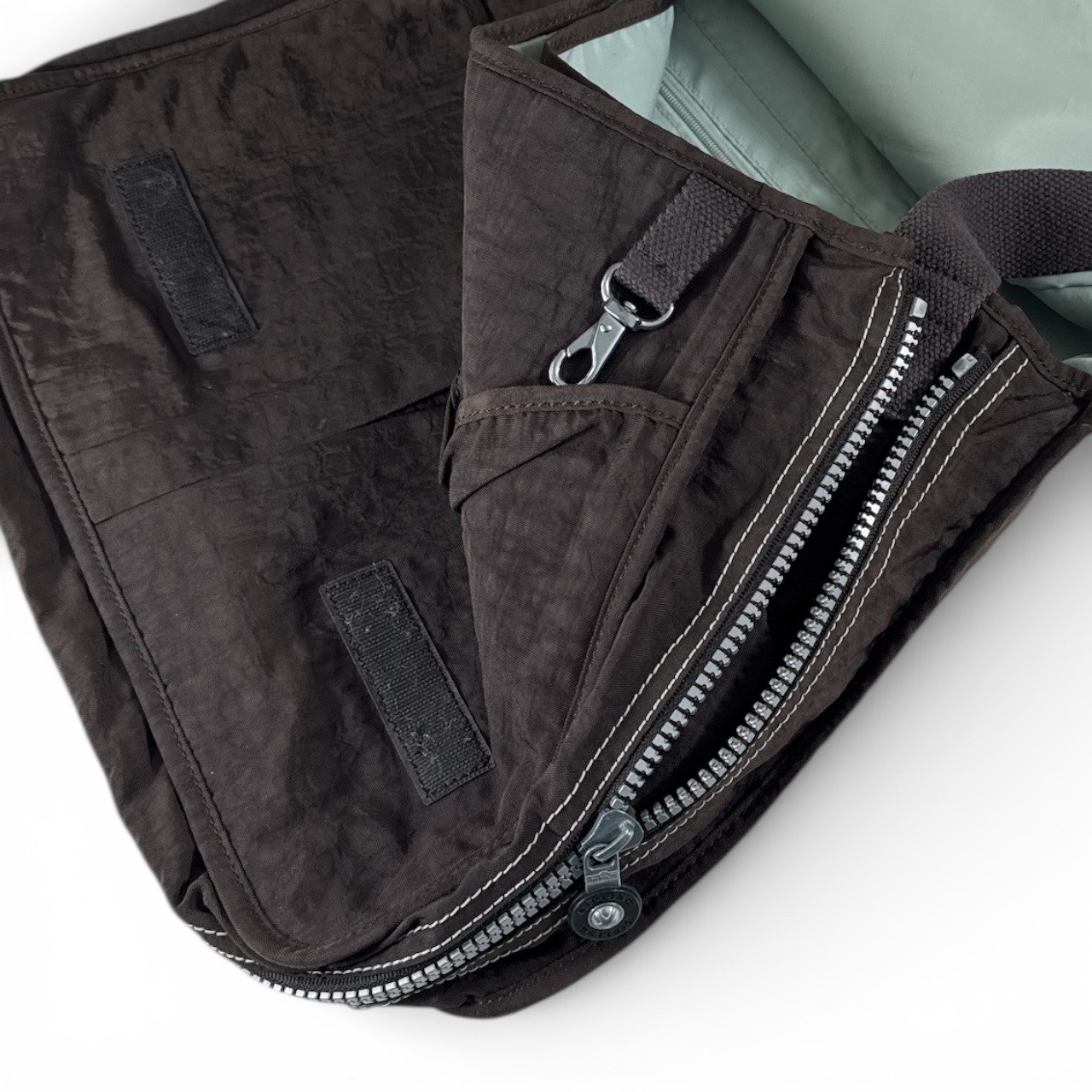 Kipling Messenger Bag Nylon Charcoal Adjustable Strap Pockets Expandable