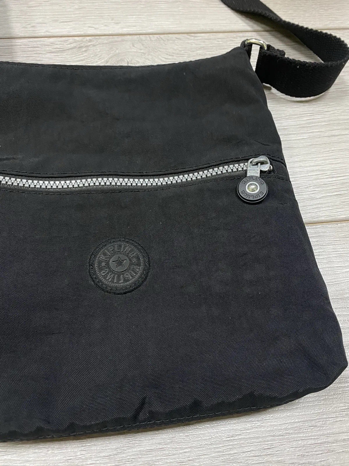 vintage Kipling nylon shoulder monkey bag