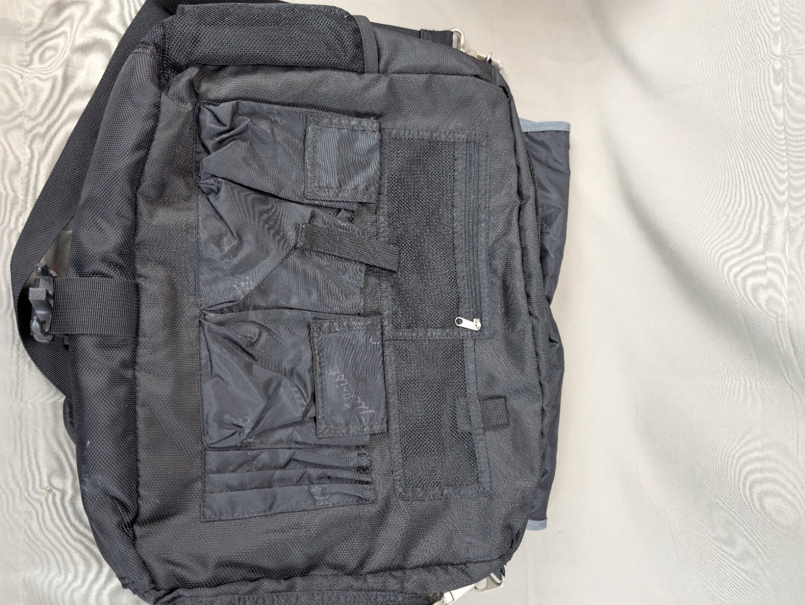 Titleist Golf Black Computer Messenger Crossover Bag with Shoulder Strap