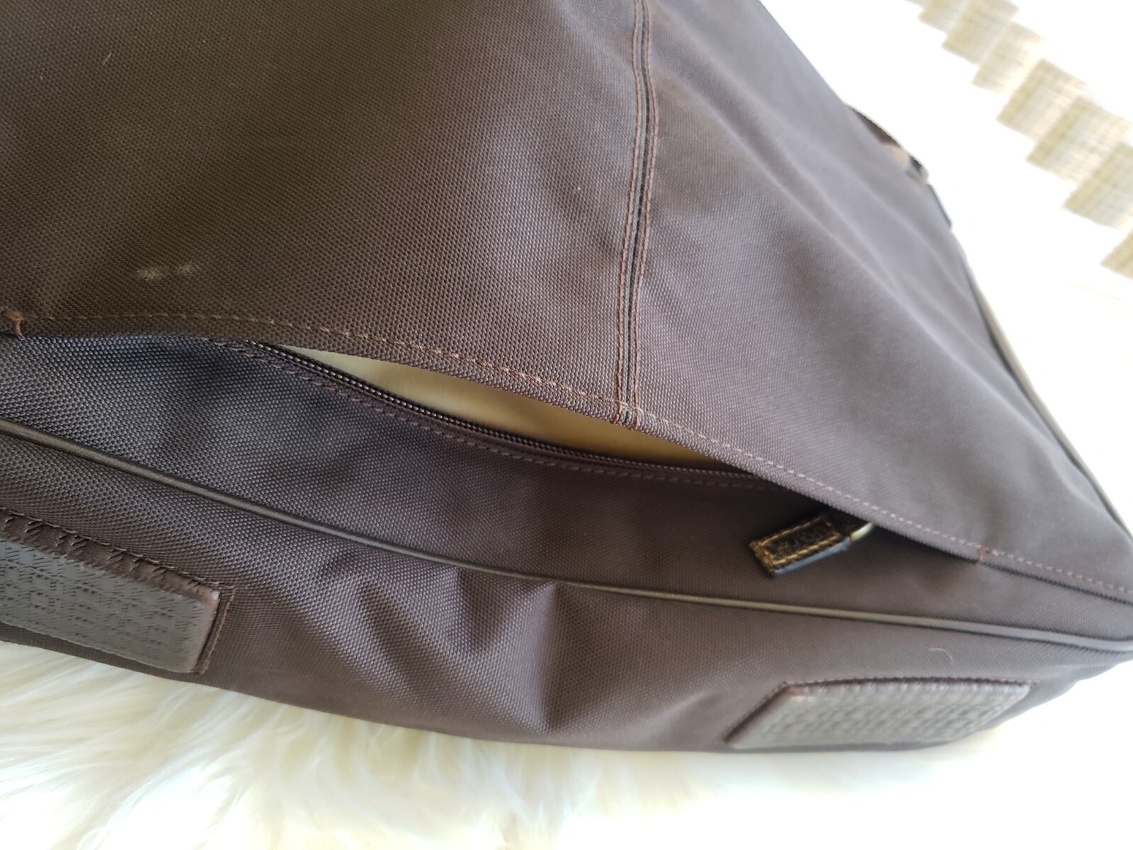 🌺Boconi Brown Leather Garth Slim Mailbag Men Messenger Laptop Crossbody Bag