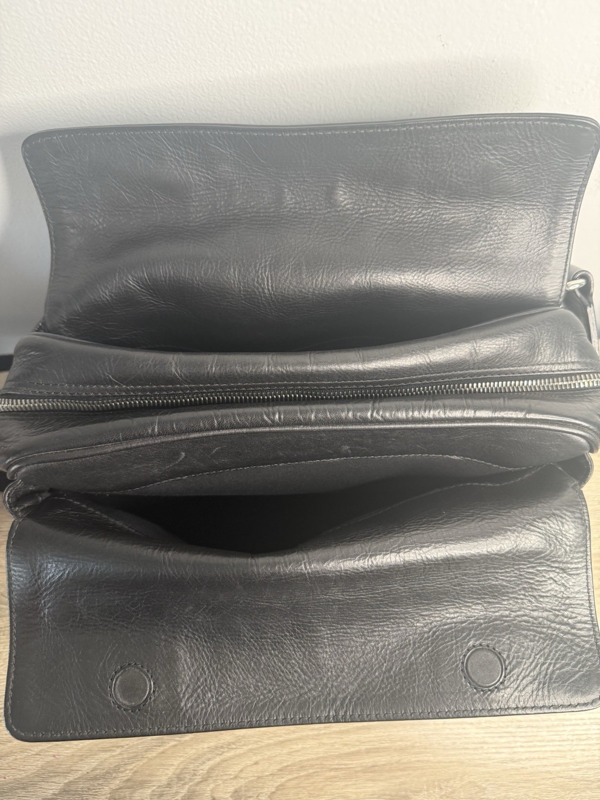 Bally Black Leather Messenger Bag Crossbody Stripe Strap Italy Classic