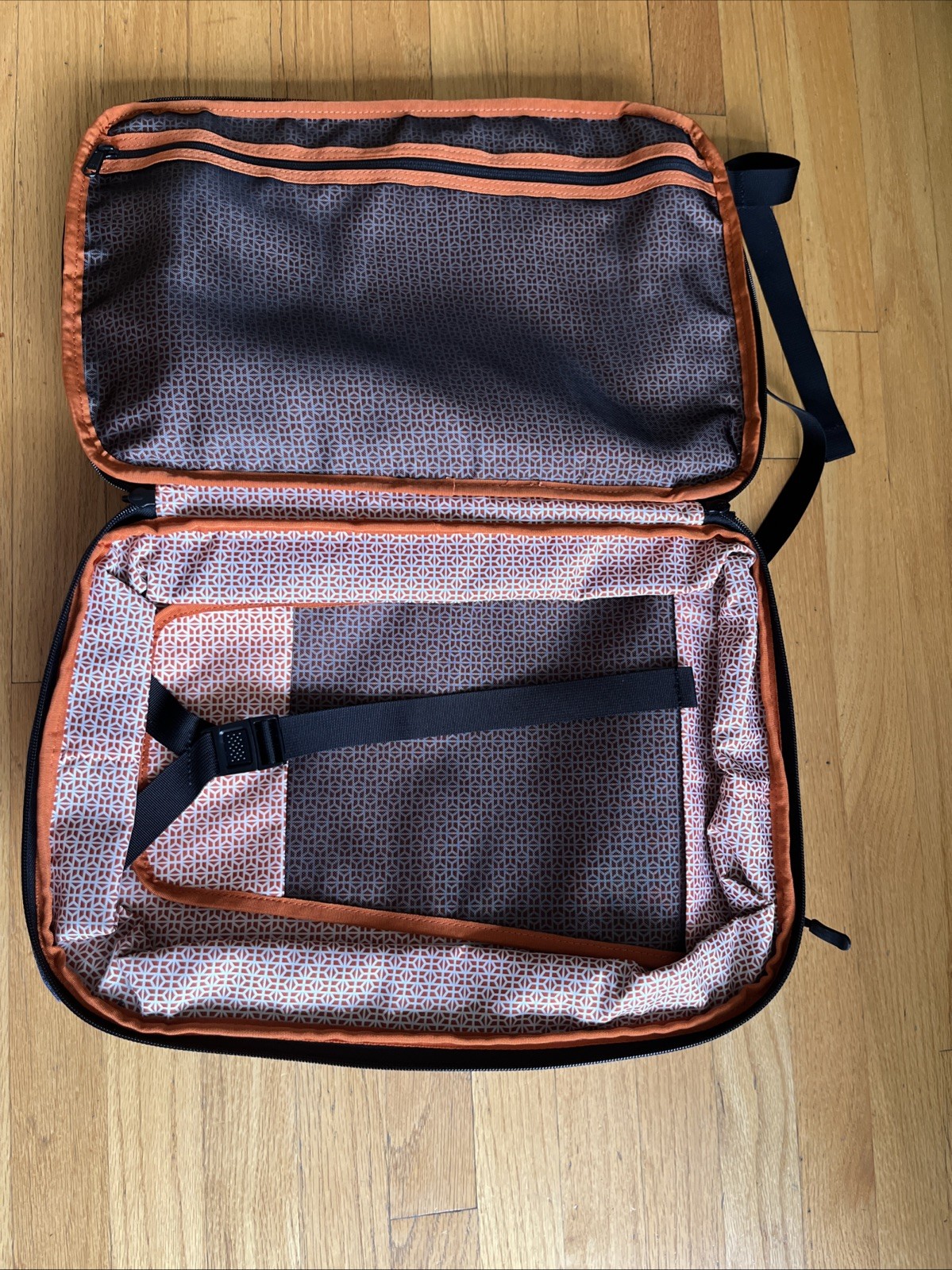 Knack Series 1 Medium Expandable Laptop Travel Backpack Blue Carry On 27L