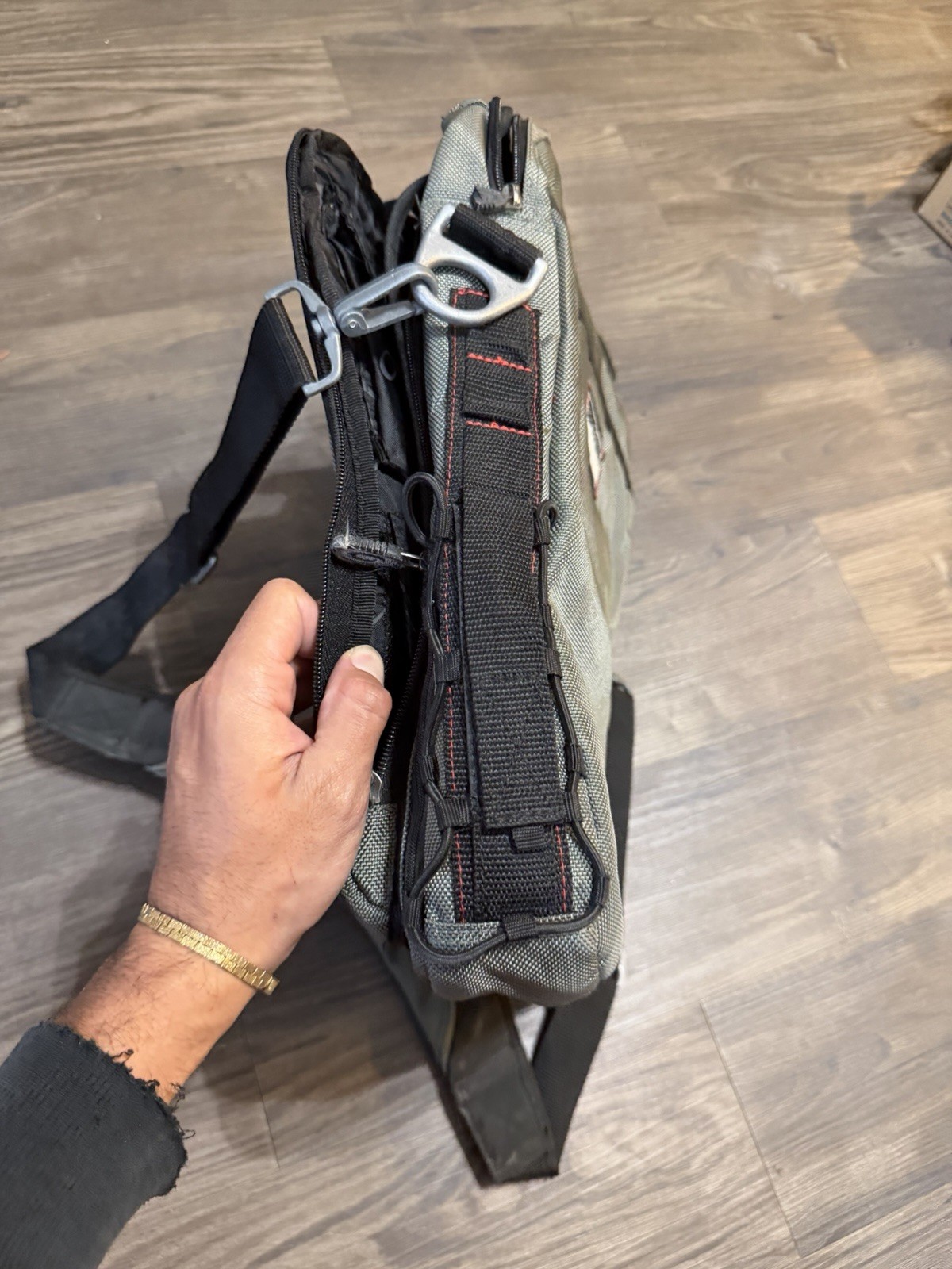 Oakley Tactical Field Gear Vertical Messenger Laptop Bag Strap Vintage Y2K Gray