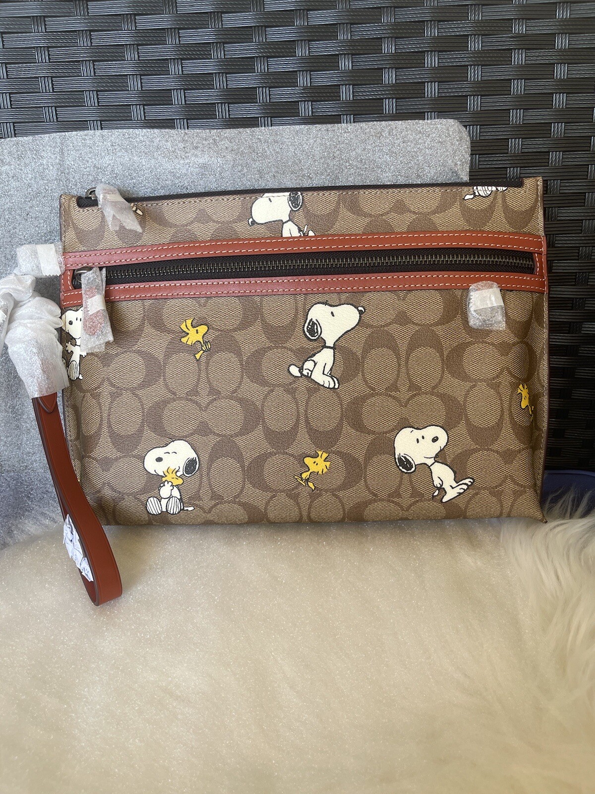 NWT Coach X Peanuts MEN’S Carry All Pouch In Signature Canvas With Snoopy CE712
