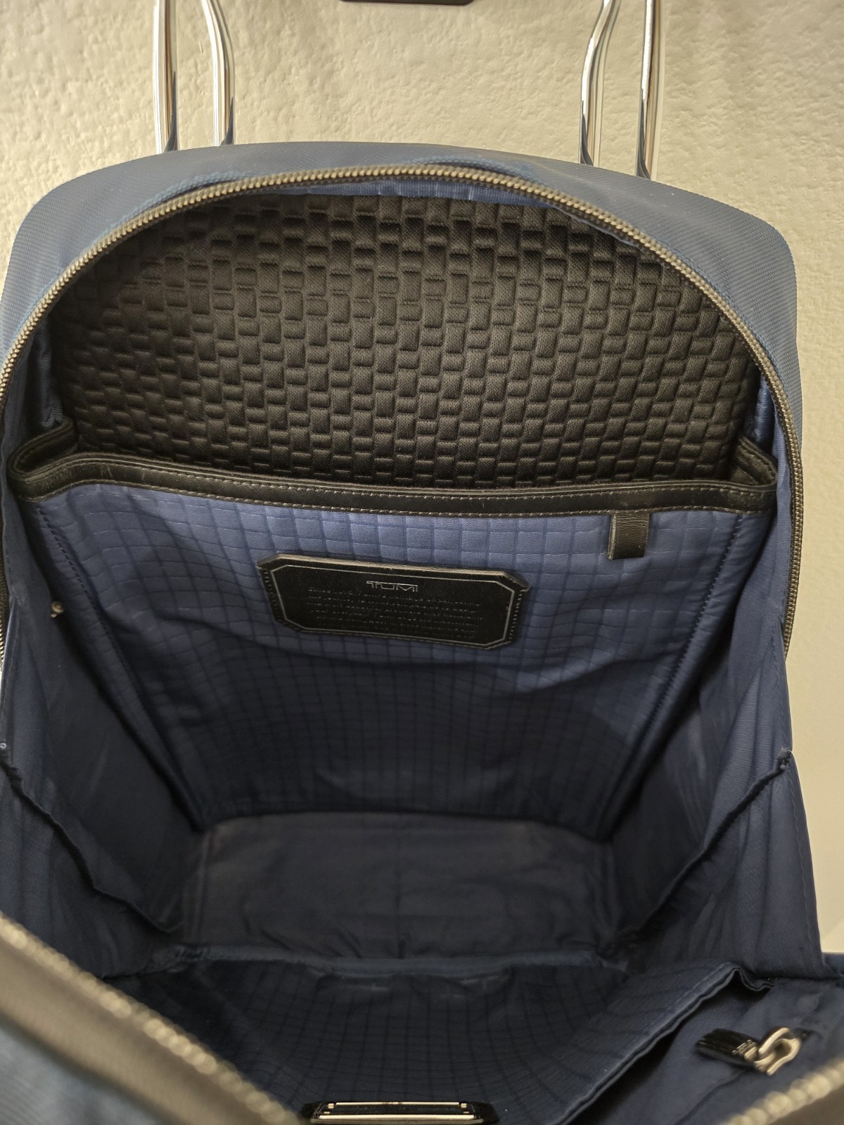 Tumi Arrive Logan Medium Backpack Signature Blue Tumi Arrivé 14.5″x15.5″x5″