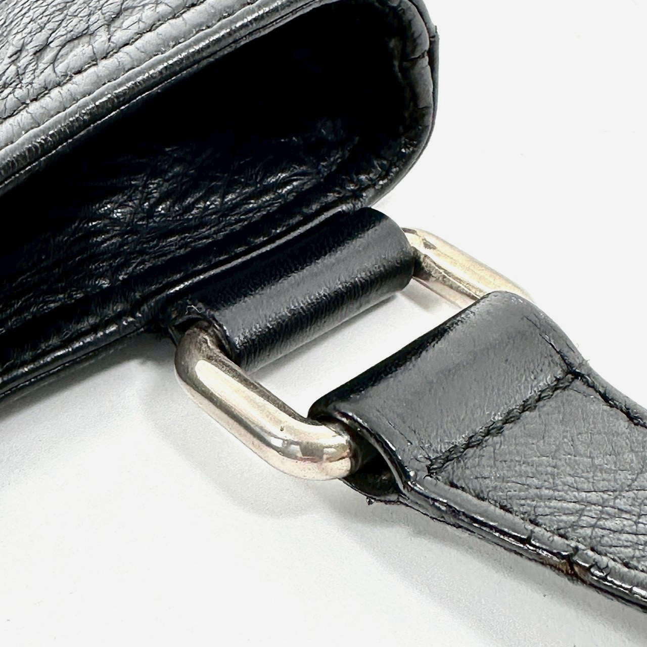 GUCCI Guccissima Messenger Bag Shoulder Bag GG Leather Black Authentic
