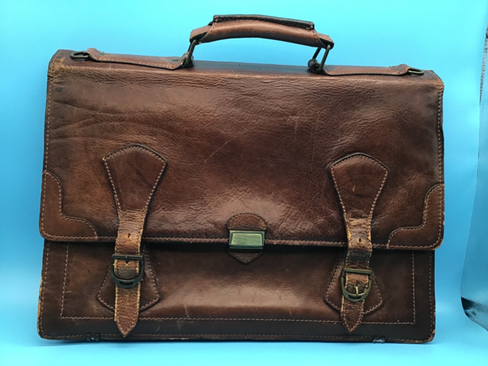 Renwick Brown/Tan Leather Briefcase Made in Canada Vintage 17 x 14 Inches