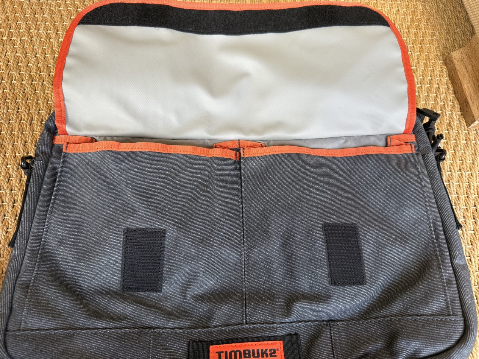 Timbuk2 Commute 2.0 Laptop Messenger Style Briefcase Rare Denim w/Oringe Trim