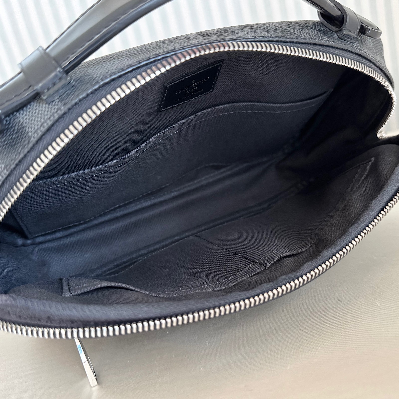 LOUIS VUITTON N41289 Ambler Damier Graphite Canvas Sling Bum Body Bag MB0186