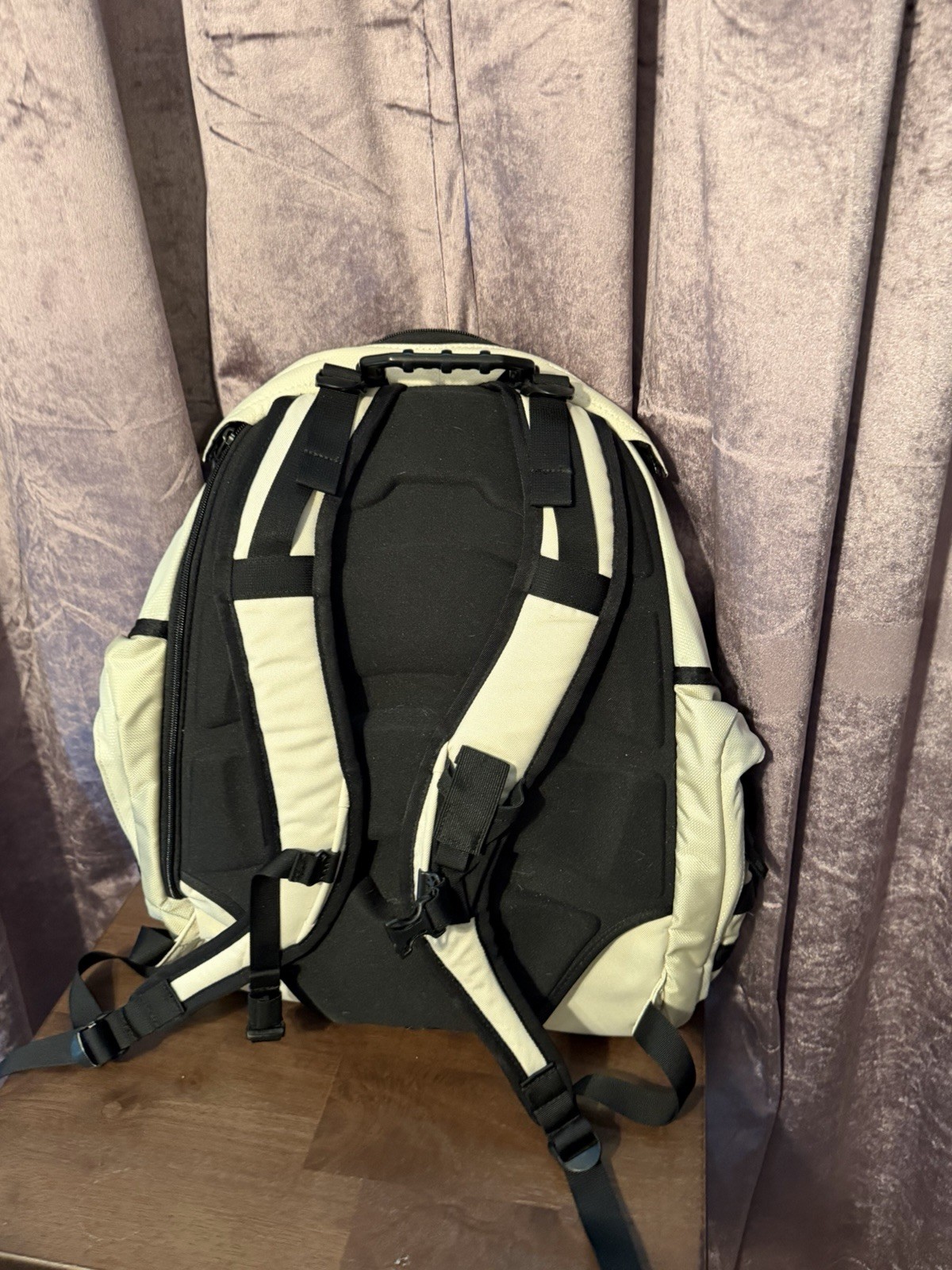Oakley Kitchen Sink Tactical Field Gear Backpack Mist White Daypack Hiking
