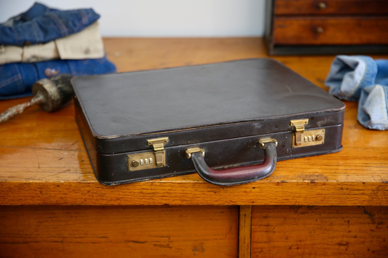 Vintage Brown Leather 1980s Briefcase with combination lock Business Class