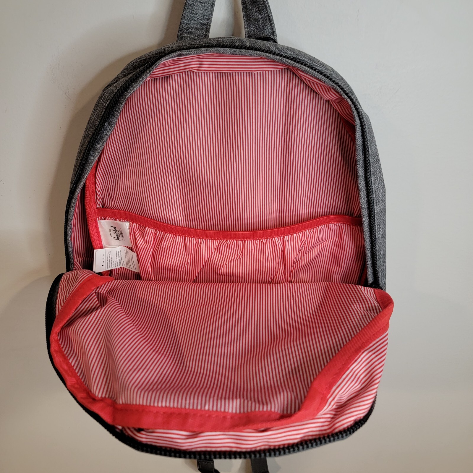 Herschel Settlement Backpack Classic 23.0L Raven Crosshatch