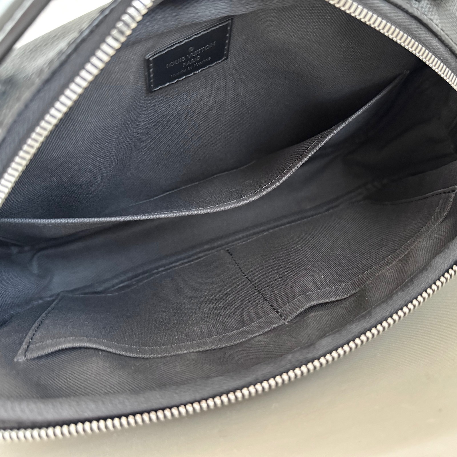 LOUIS VUITTON N41289 Ambler Damier Graphite Canvas Sling Bum Body Bag MB0186