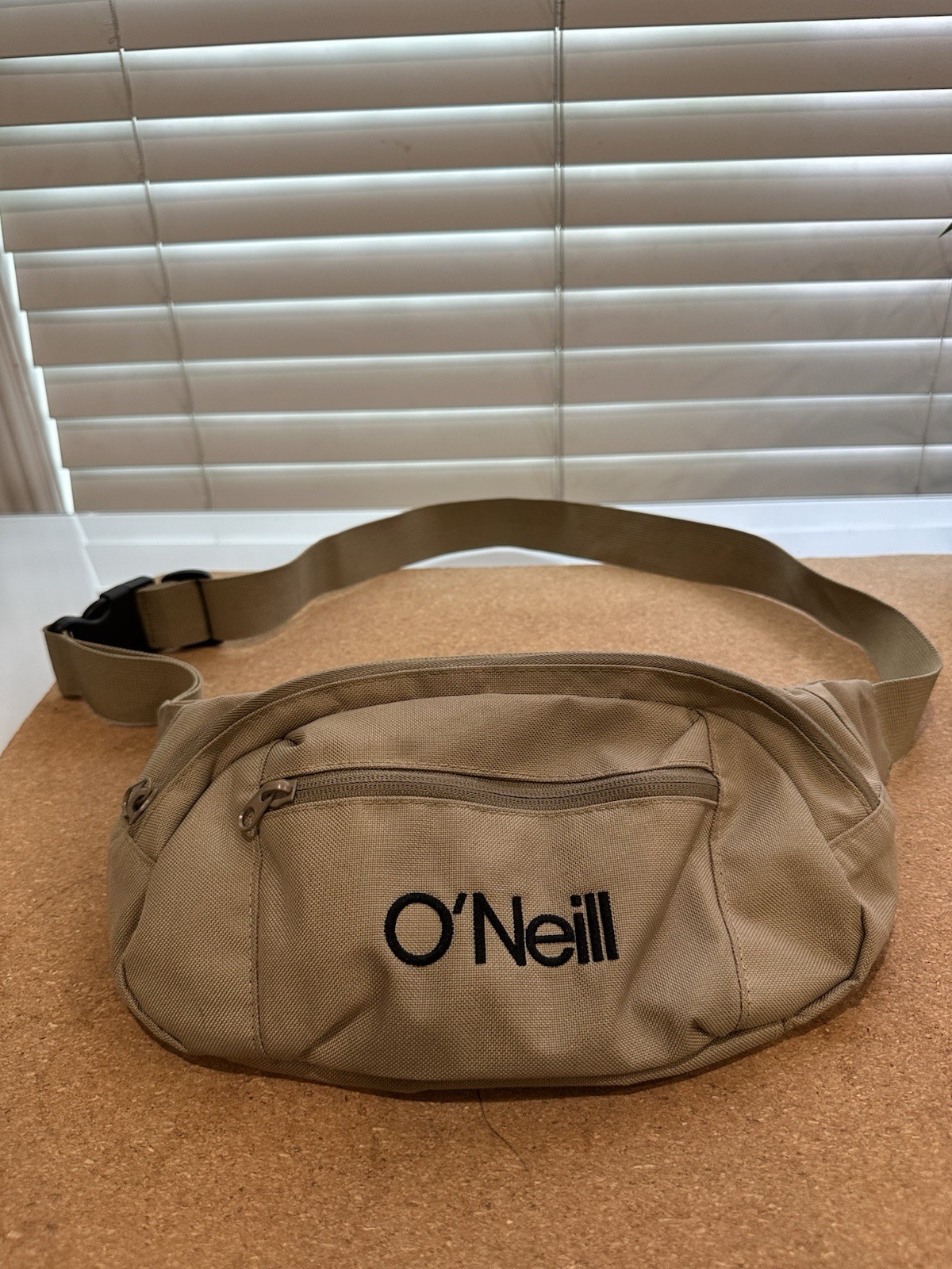 O’Neill Men’s Crossbody Shoulder Bag