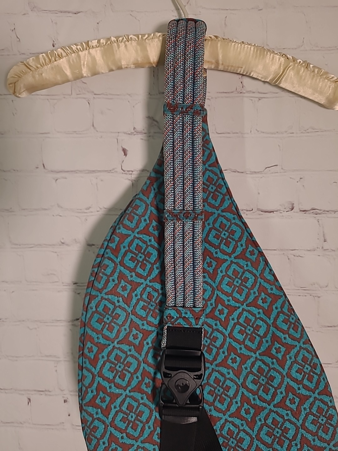 KAVU Rope Sling Bag Crossbody Desert Mosaic Backpack Teal Blue Brown Retired EUC
