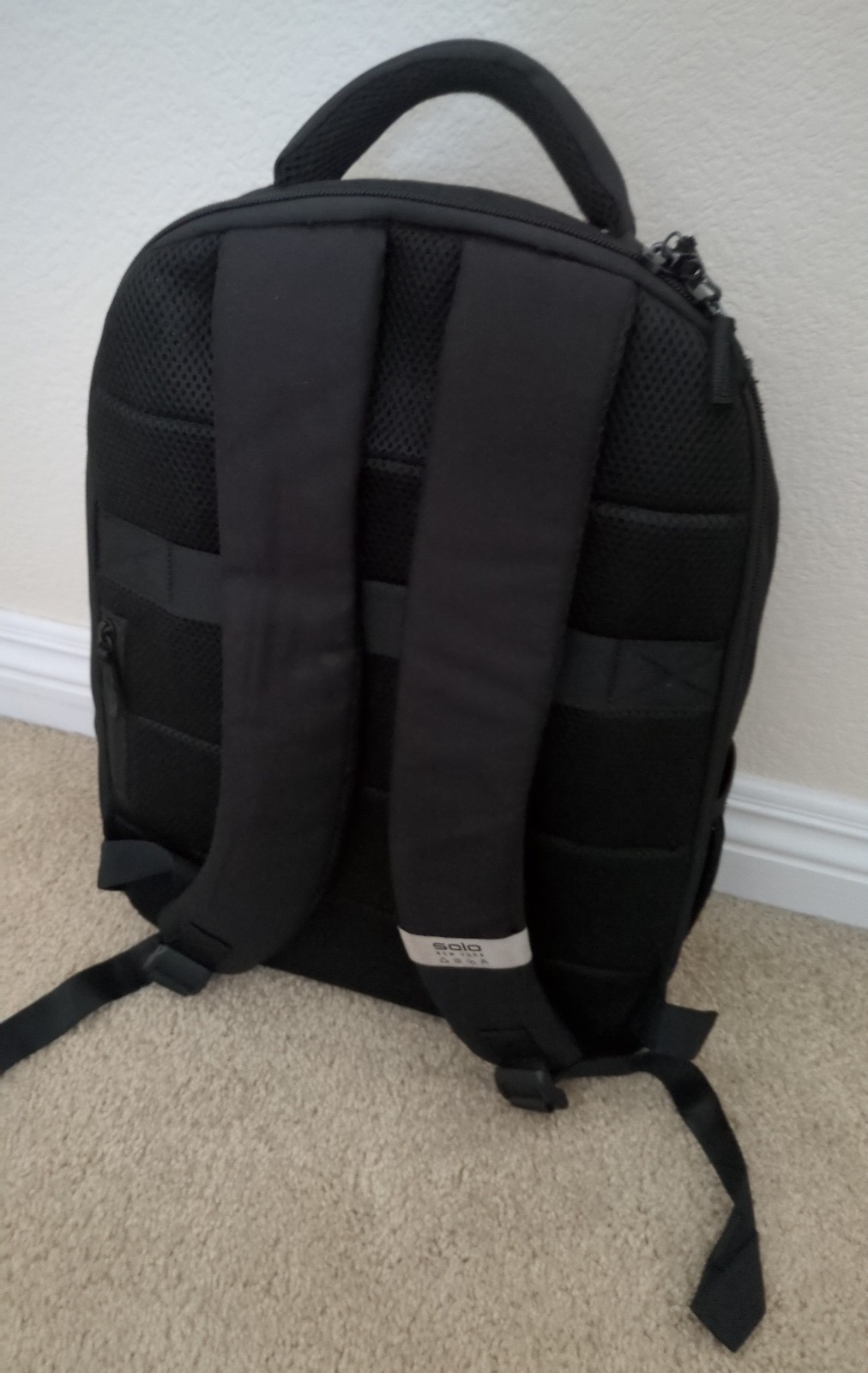 Solo New York Black 15.6″ Laptop Backpack, Great Condition