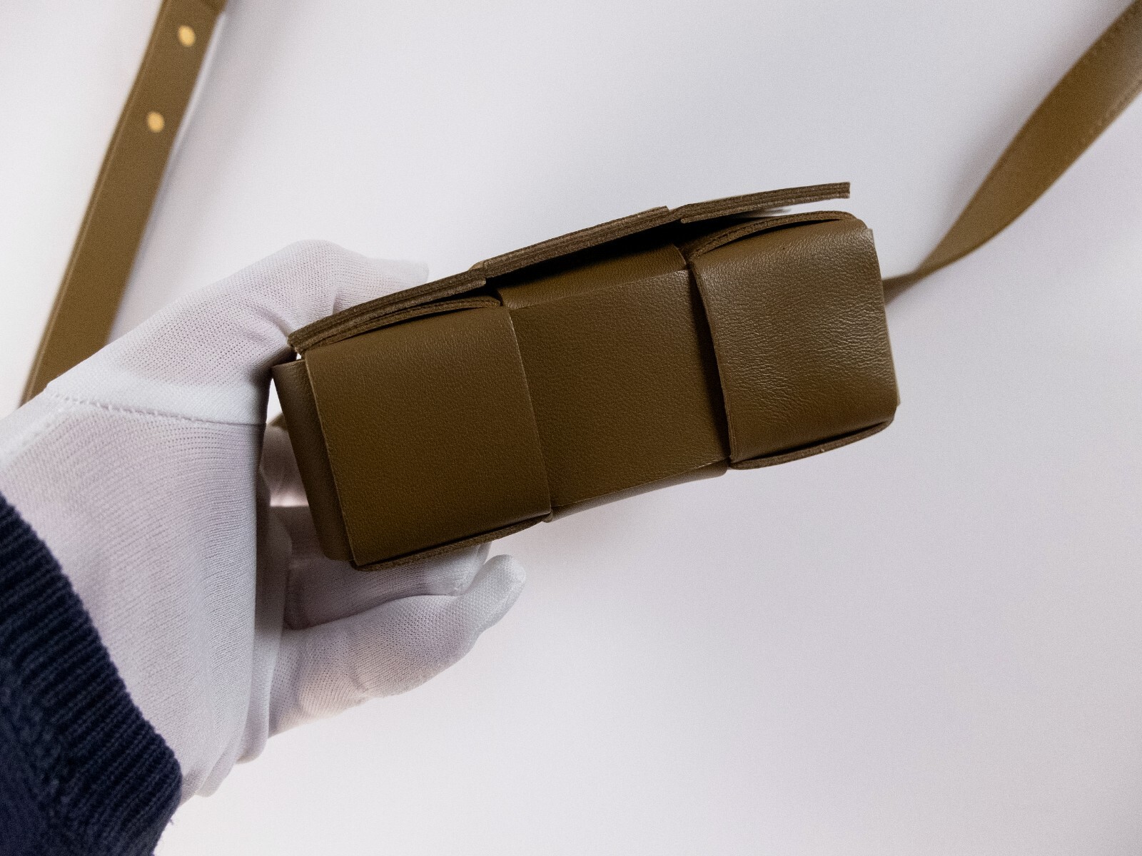 (NO CUSTOMS TAX) BOTTEGA VENETA Candy Cassette mini brown crossbody leather bag