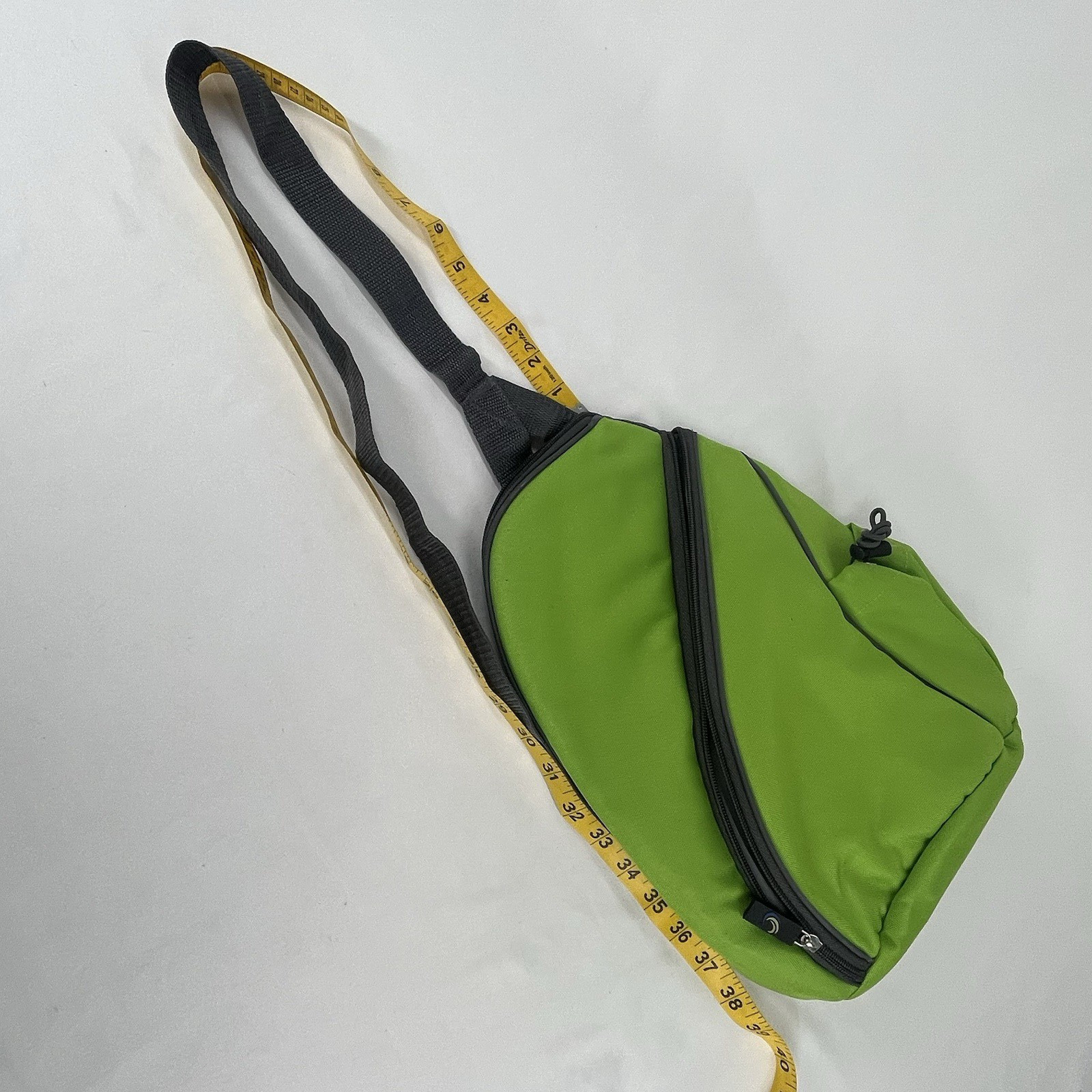 LIME GREEN INSULATED SLING PACK BAG SMALL 10X13X3 Hiking Gear Park Picnic