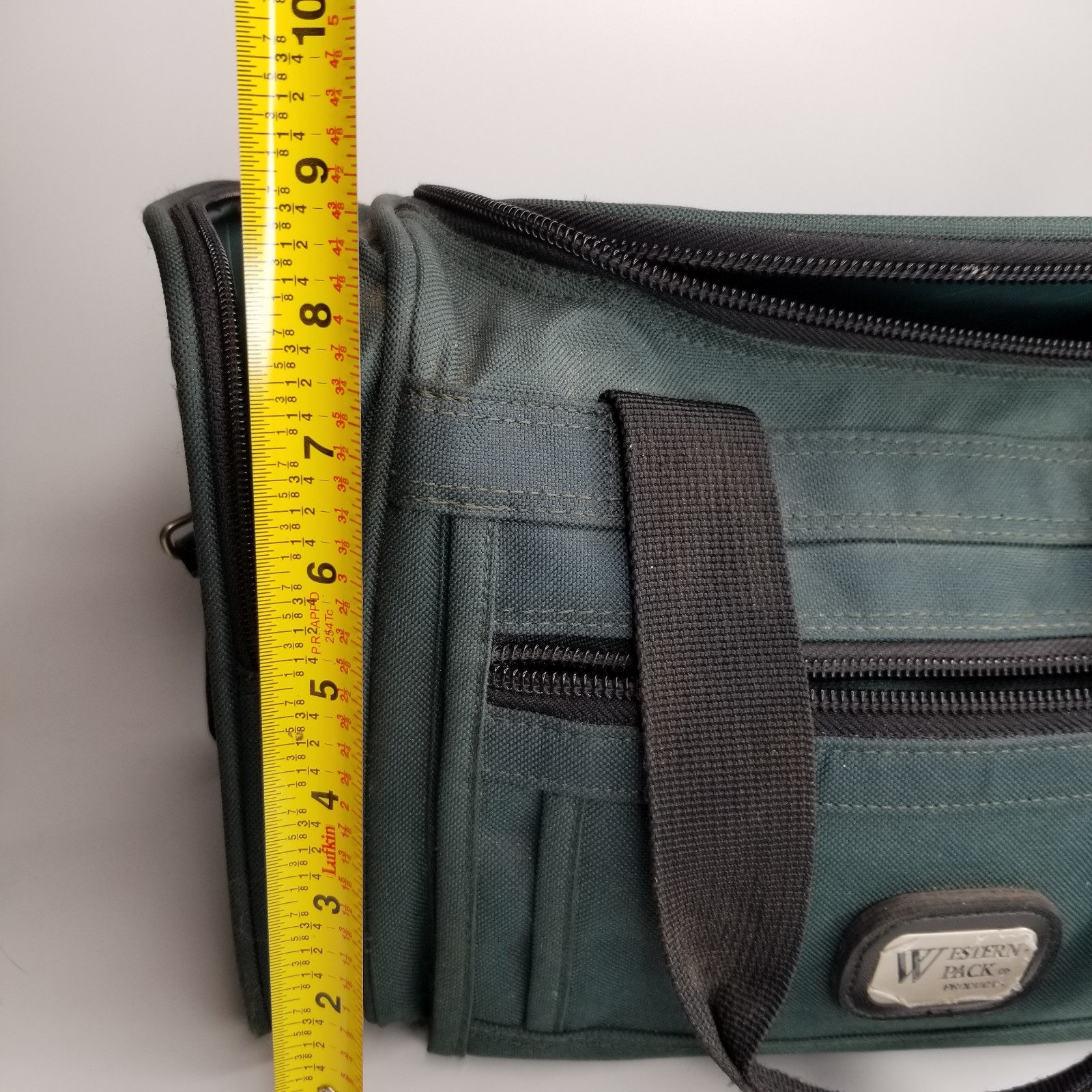 WESTERN PACK Green Mini Duffle Bag, Perfect Mini-Vacation w/ Pockets – Used