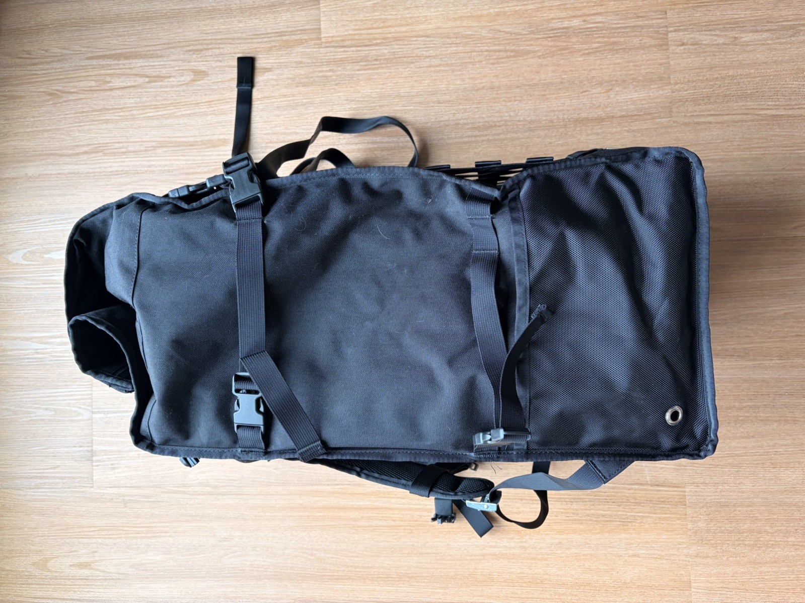 Chrome Industries Barrage Pro 80L Professional Messenger Backpack Black Roll Top