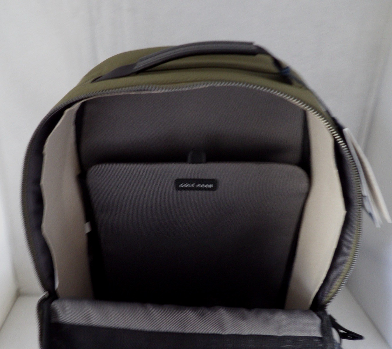 NWT Authentic COLE HAAN F12670 CARSON Olive Night/Black Laptop Backpack Unisex