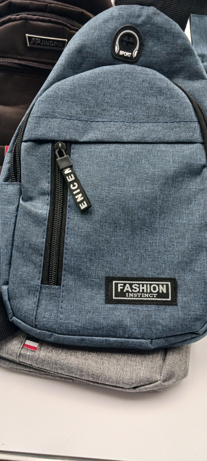 Multi- Shoulder Crossbody Bag Large Capacity Travel Commute Outdoor Unisex