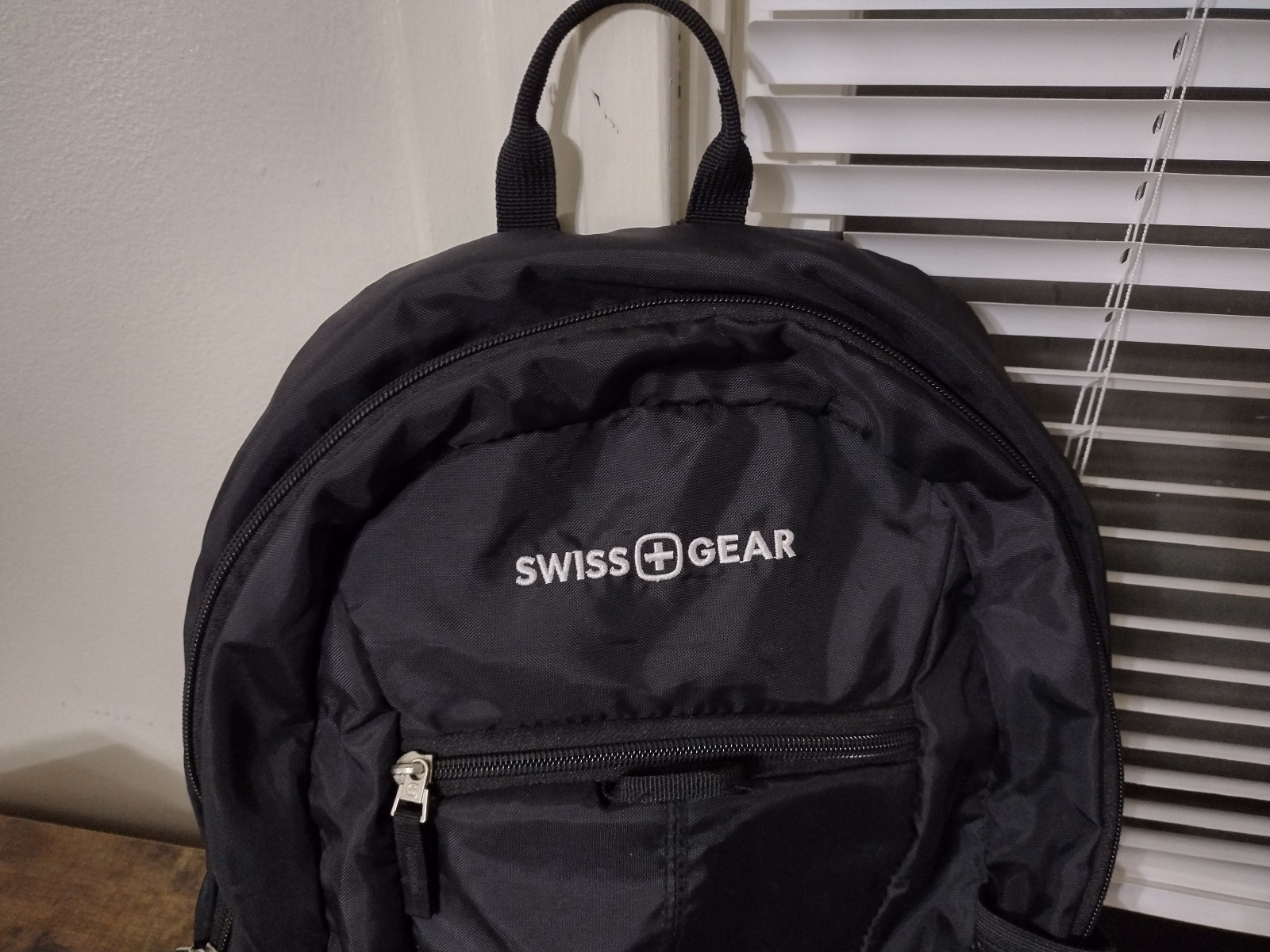 Swiss Gear Black Zip Close Side Mesh Pockets Padded Backpack