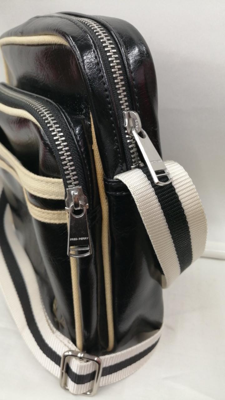 Classic Side Bag Model BLACK FRED PERRY