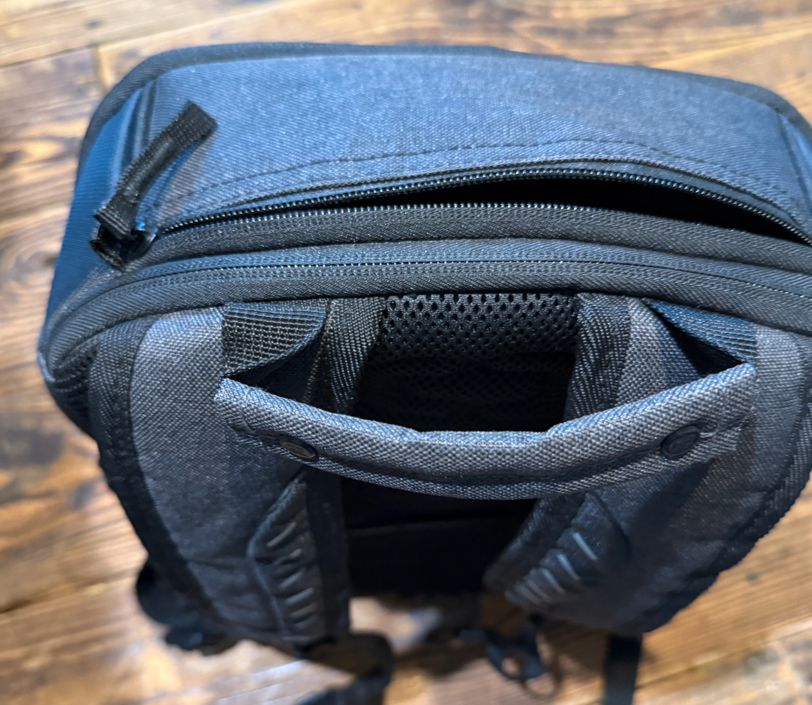 NEW Ogio Backpack Gambit Padded Laptop Backpack Graphite Black NWOT Audacy Logo