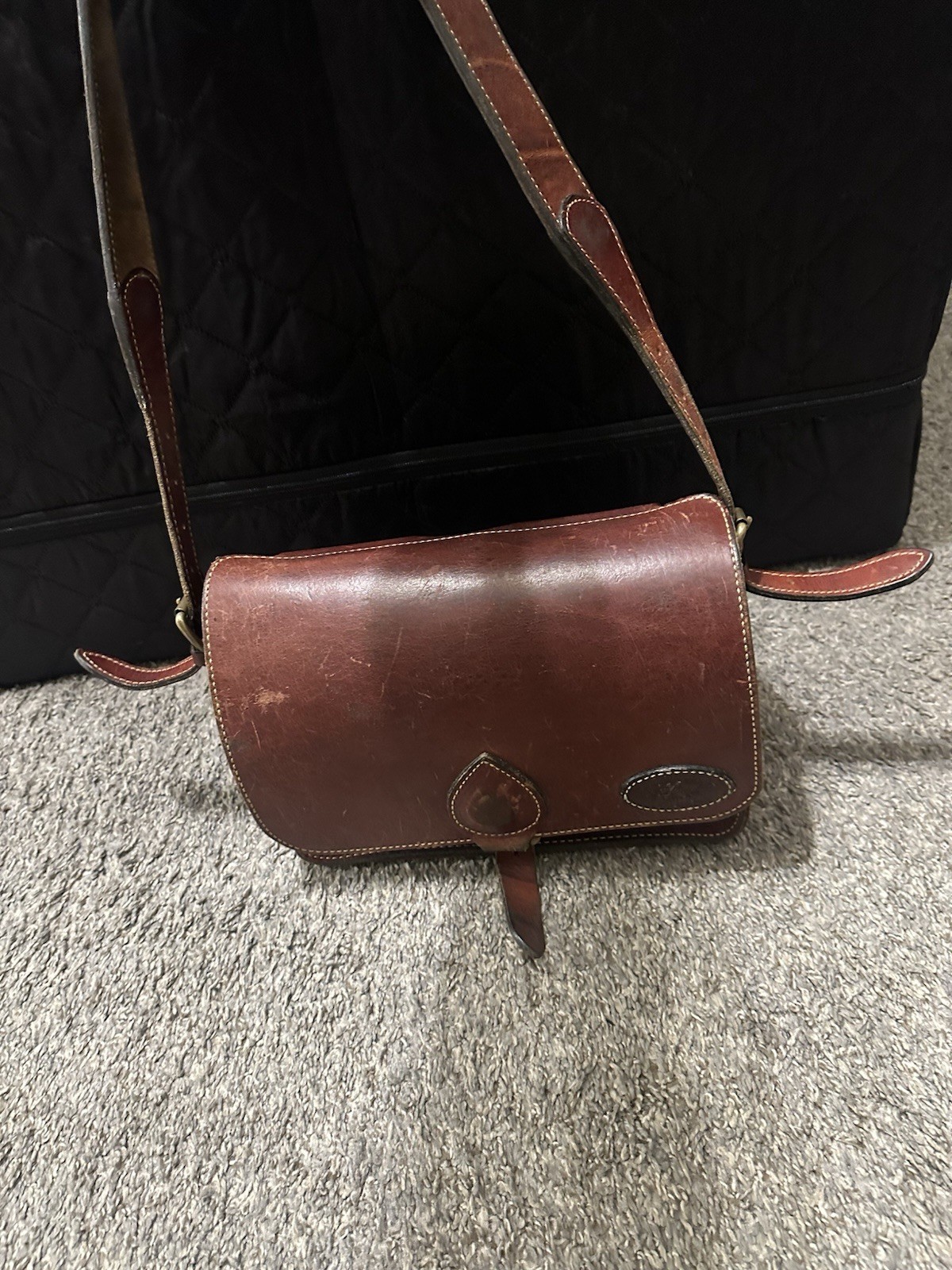 Vintage Holland Sport Bag 11.5 x 9.25 x 5.5″ Approx 4 Boxes