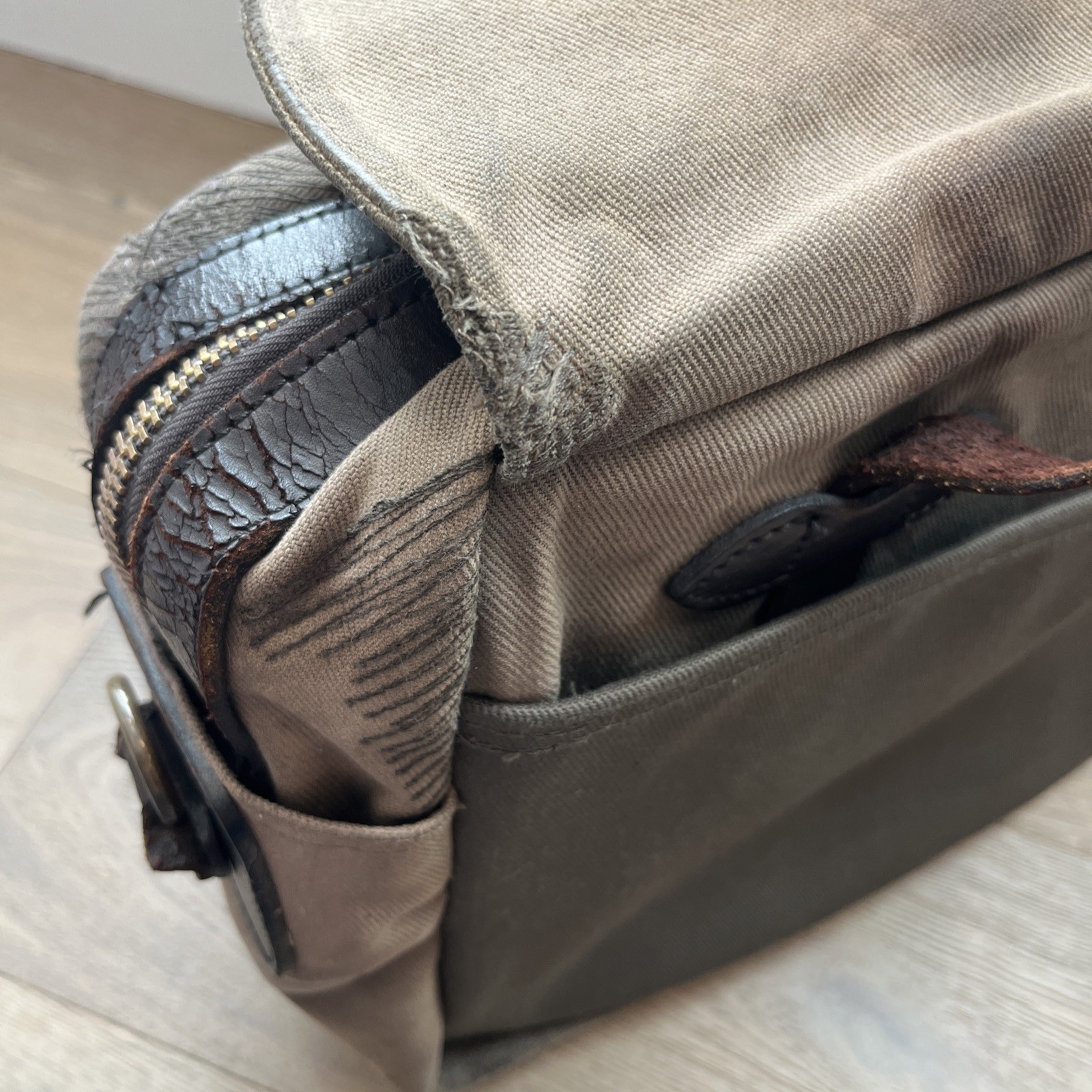 Filson Repaired 258 Padded Computer Bag | Otter Green w/ Darning | Made in USA