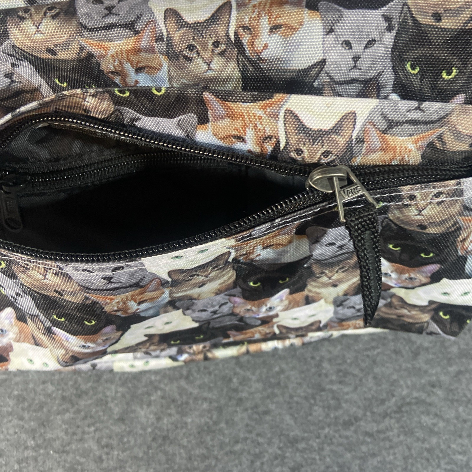 VANS Off the Wall Cat Backpack ASPCA All Over Cat Print Animal Lover Tabby Kitty