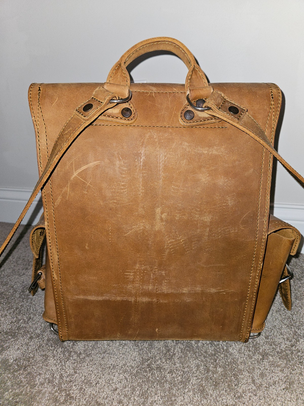 Saddleback Leather Co. Front Pocket Backpack – (Tobacco)
