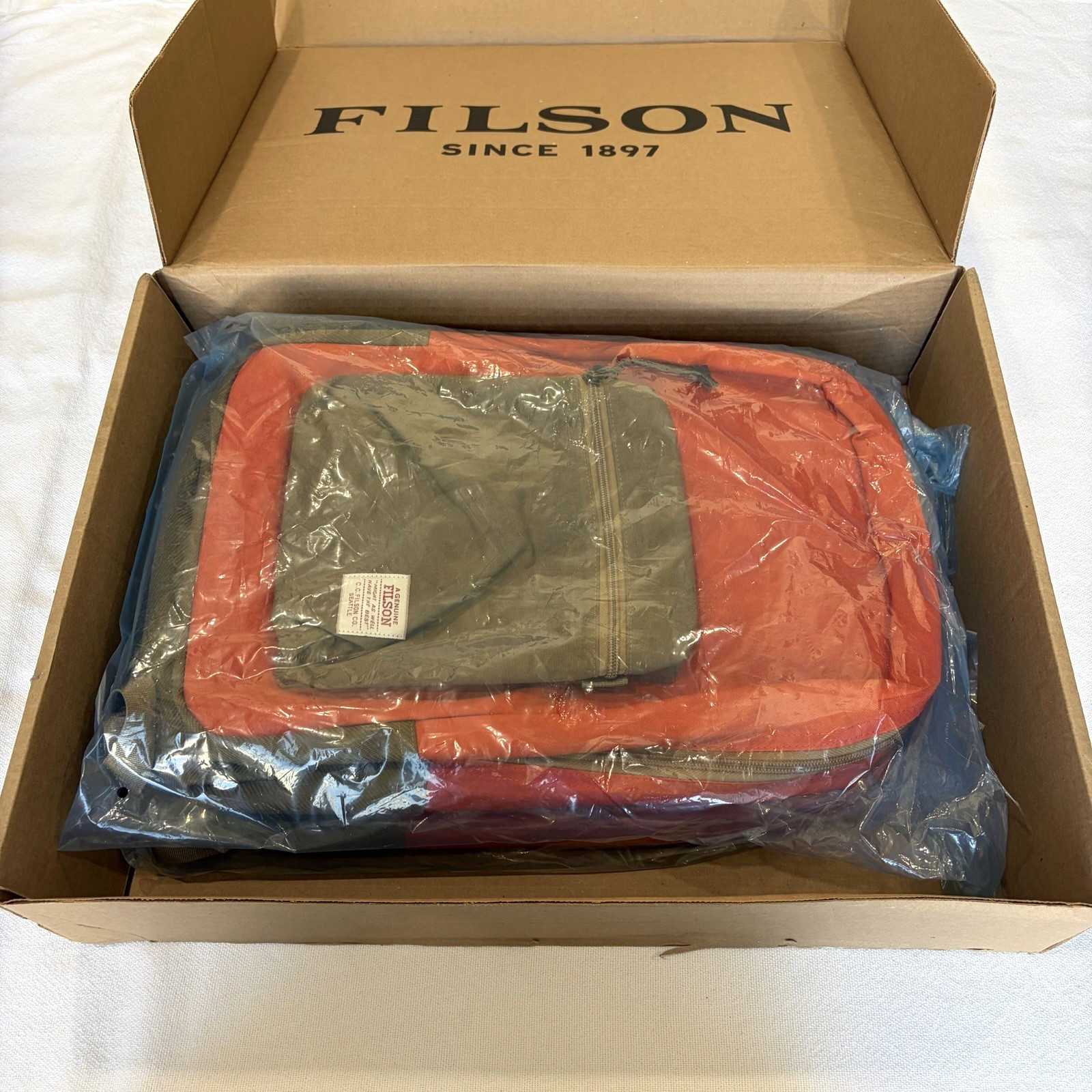 FILSON Surveyor 25L Backpack Dark Tan/Flame 20277987 NWT