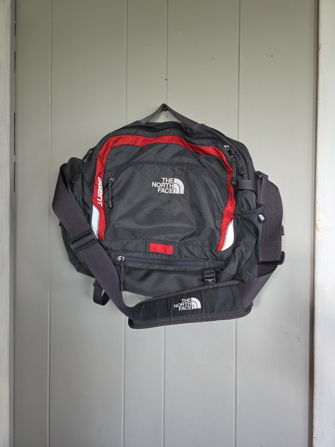 The North Face Agent Laptop School Bag Briefcase Messenger Gray Red Multipocket
