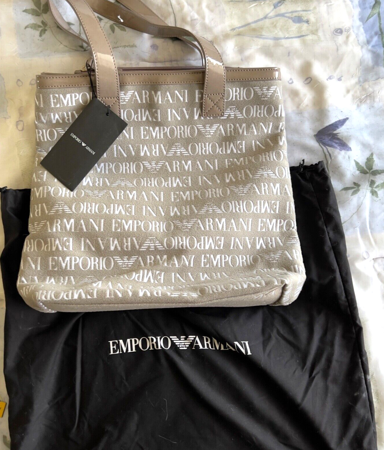NWT EMPORIO ARMANI Tote Bag Beige Logo & All-over Pattern YEWWI60 & Dust Bag