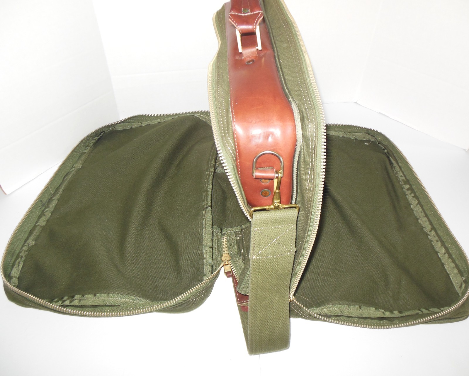 Orvis Battenkill 2 Sided Travel Bag Canvas Leather Green Luggage Carry On