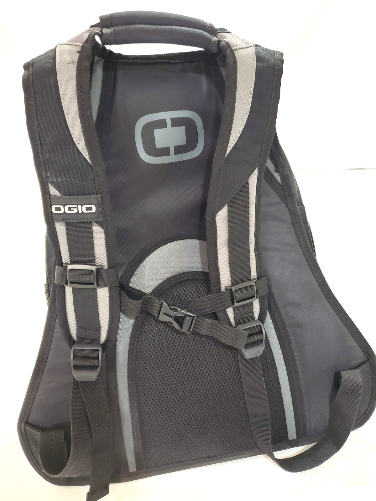 OGIO Fugitive Black Backpack Samsung Gamer Tech Spec Travel 15” Laptop Bag MINT