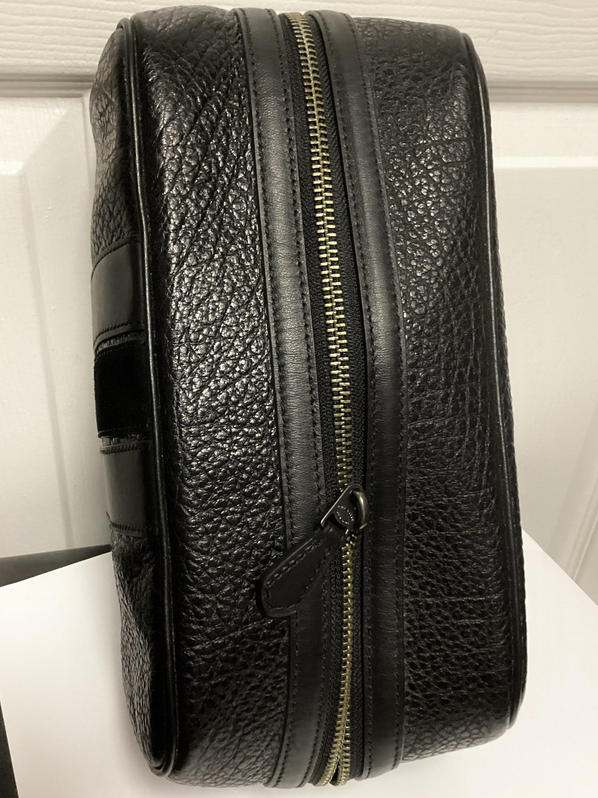 NWT $195 Coach Men’s Black Pebbled Stripe Leather Travel Dopp Kit 🟡LOW PRICE