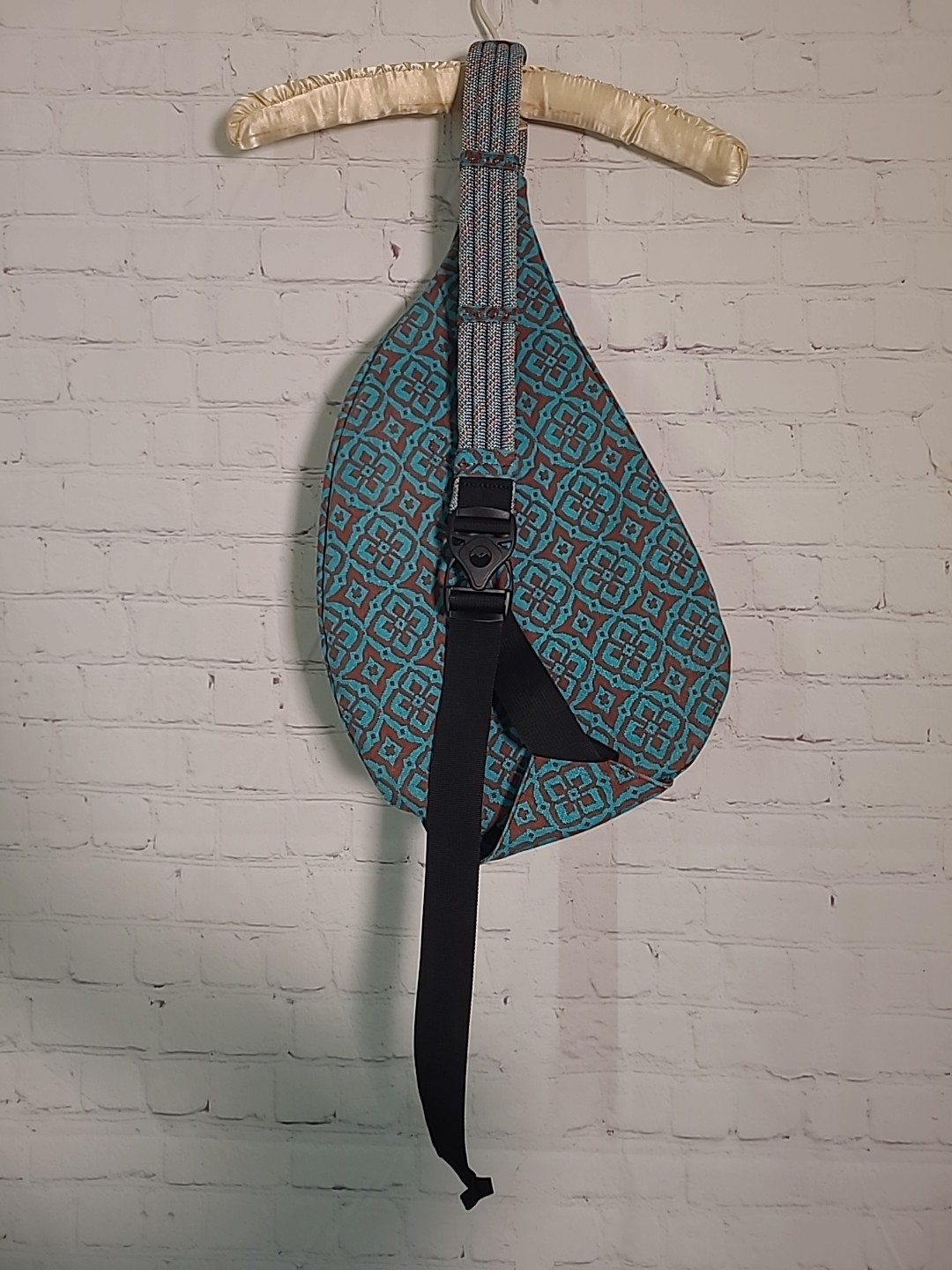 KAVU Rope Sling Bag Crossbody Desert Mosaic Backpack Teal Blue Brown Retired EUC