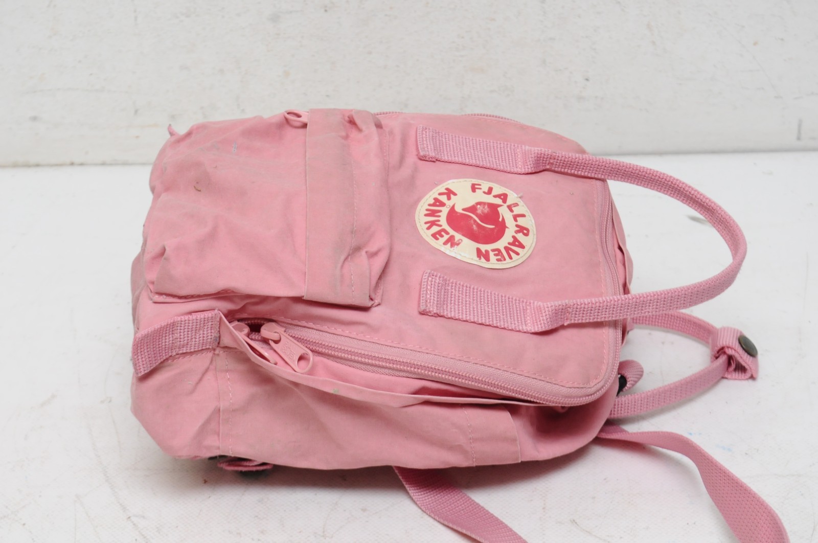 Fjallraven Kanken Mini Backpack Pink