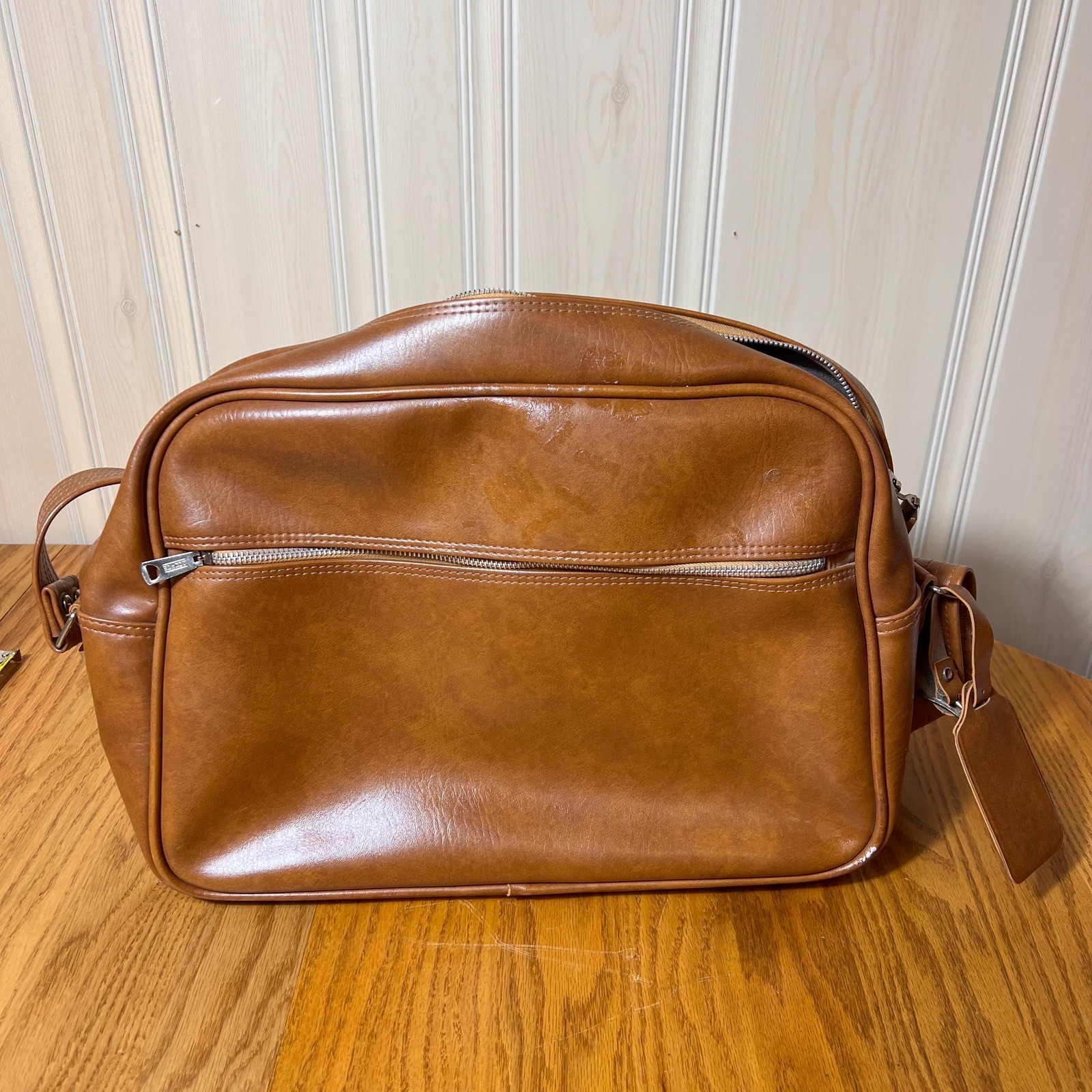 Vintage Brown Vinyl Leather Crossbody Bag Retro Messenger Bag WITH KEYS