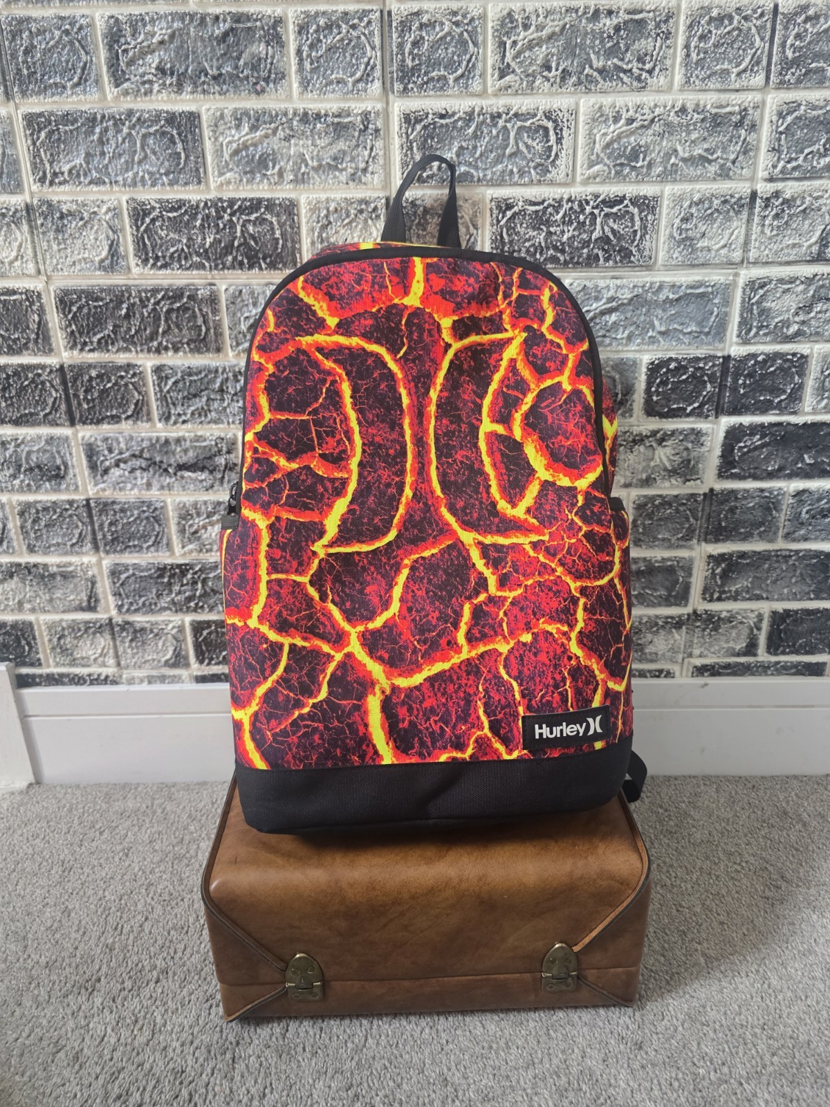 Hurley Men’s Lava Print Backpack – Red/Black