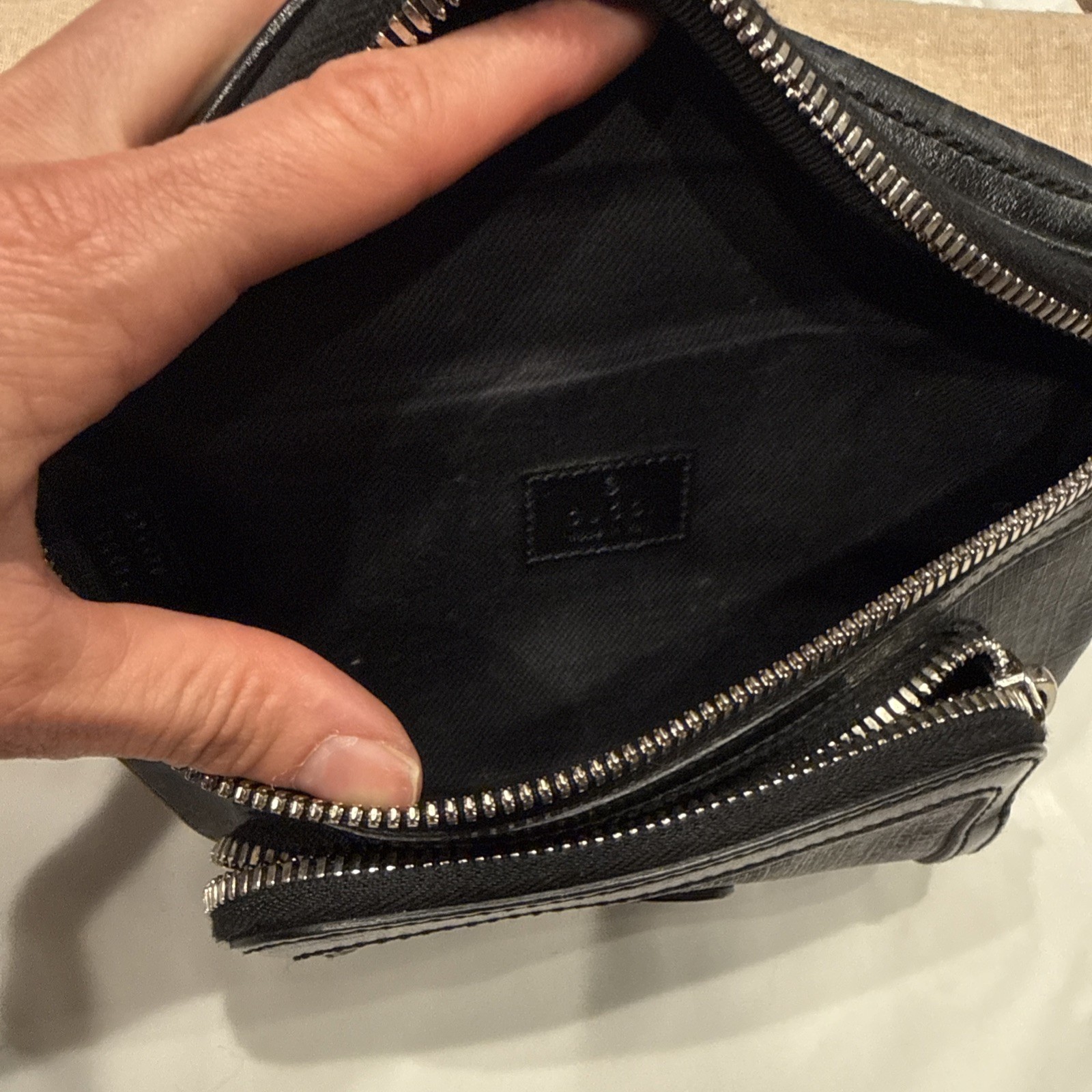 Gucci GG Monogram Logo Interlocking G Canvas Crossbody Belt Bag Black 682933