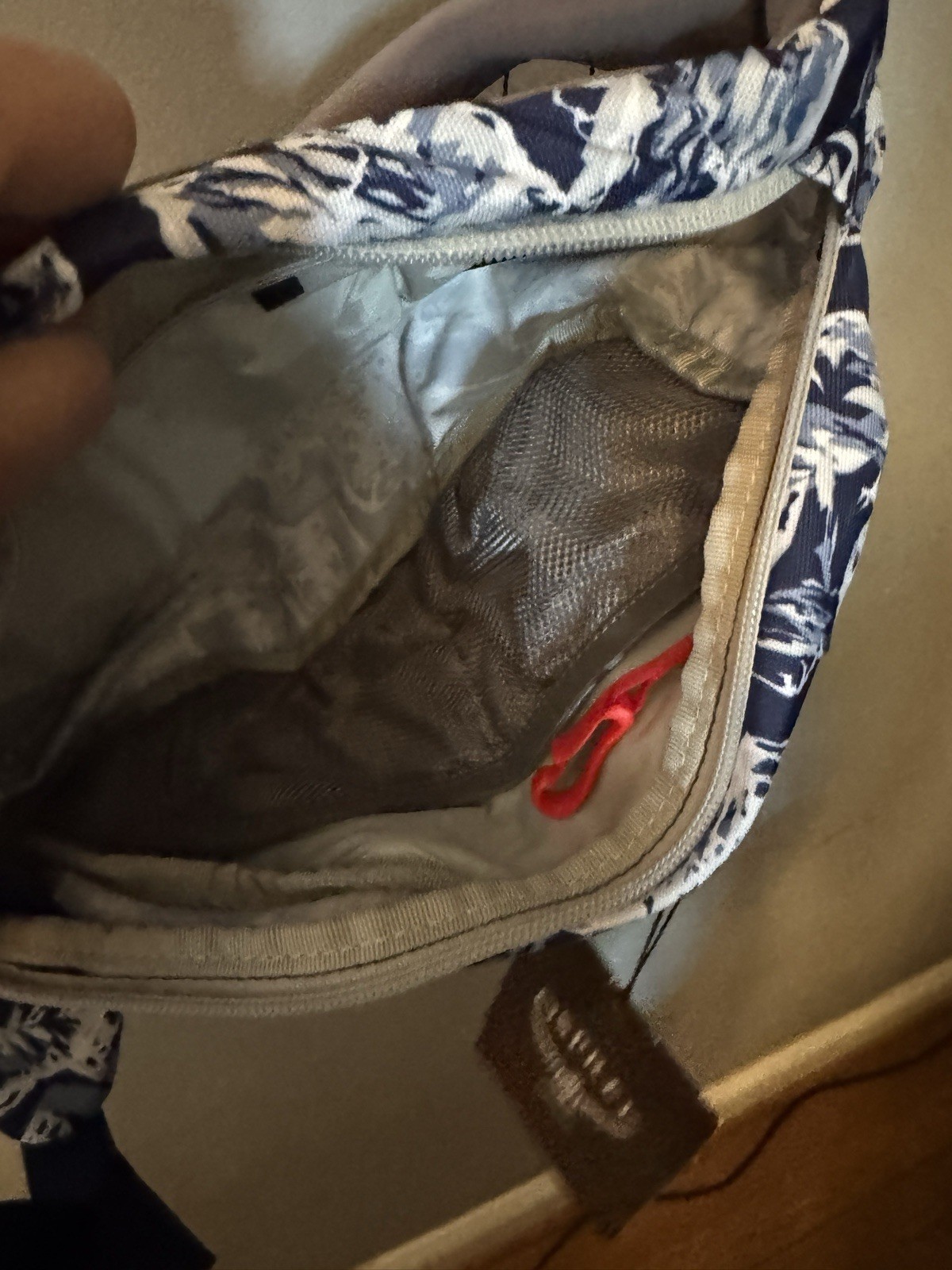 Osprey Daylite Sling Bag Blue Mountain Cell Phone Sleeve Single Shoulder Strap