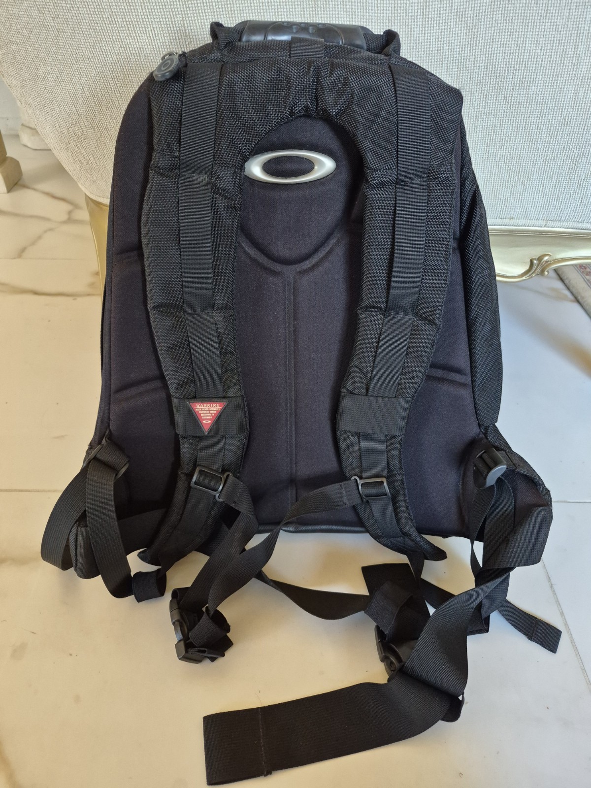 OAKLEY 2000s HARD SHELL BACKPACK BLK Nice CONDITION RARE Software Era !