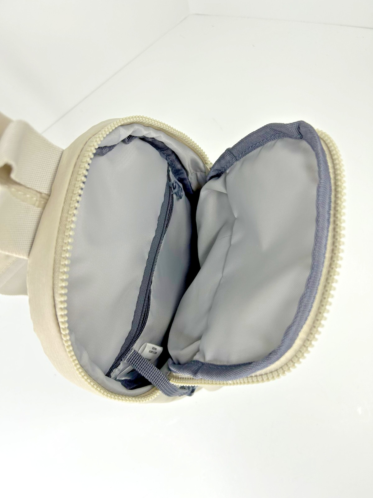 adidas Essentials 3 Sling Crossbody Bag with Carabiner and Multi-Pocket Beige