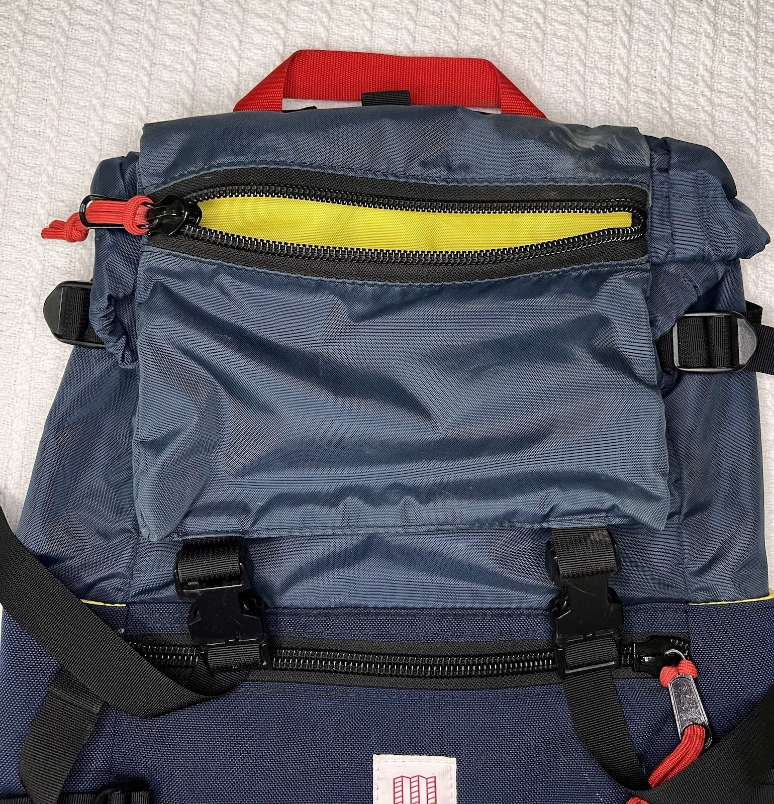 TOPO DESIGNS Rover Pack Classic 20L Backpack Fits 16″ Laptop Blue Colorblock