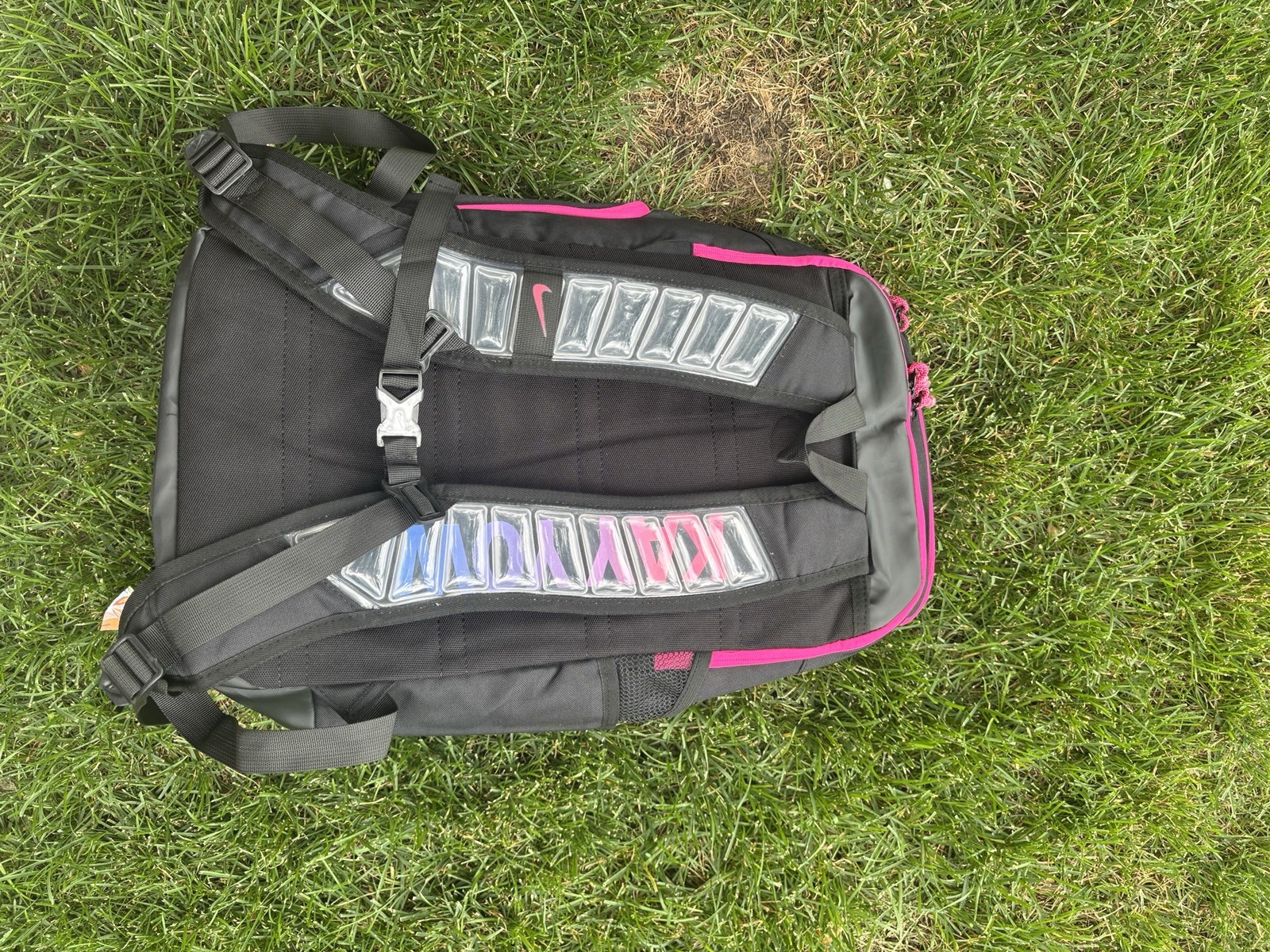 Nike Elite Pro Basketball Backpack Breast Cancer Awareness BA6164-011 Black Pink